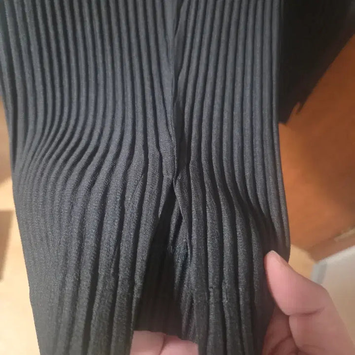 [BUNJANG] Homme Plissé Front Slit Trousers Size 2 / 옴므플리세 앞트임 2사이즈