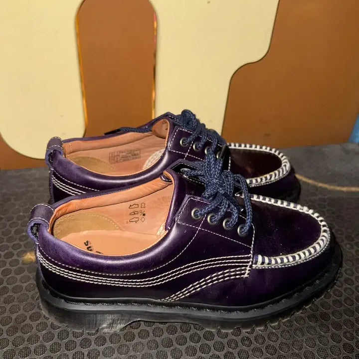 [BUNJANG] Dr. Martens Lowell Leather Mocc Toe Shoes Black Aniline / 닥터마틴 로웰 레더 목 토 슈즈 블랙 아날린