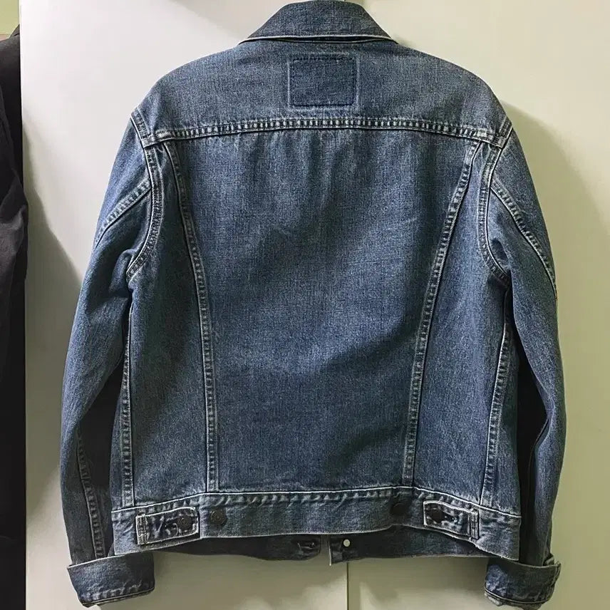 [SOLD OUT] 90s Jpn Lvc 557xx 복각 3세대 데님 트러커 자켓