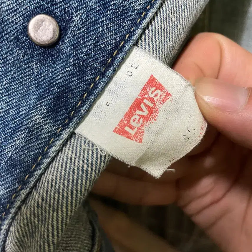 [SOLD OUT] 90s Jpn Lvc 557xx 복각 3세대 데님 트러커 자켓