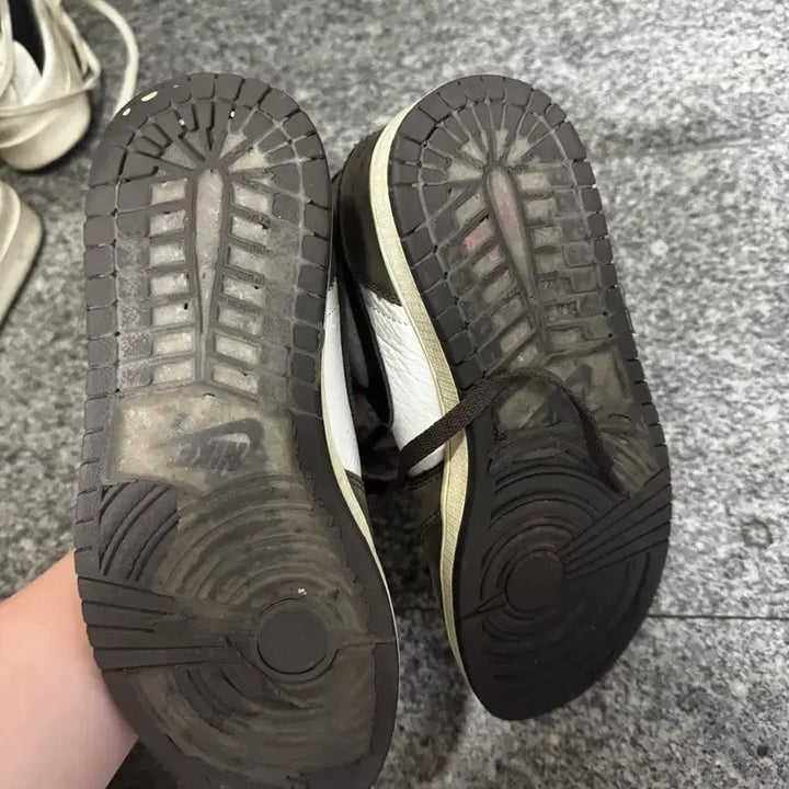 [BUNJANG] Travis Scott Mocha High Sneakers / 트래비스 스캇 모카 하이 250