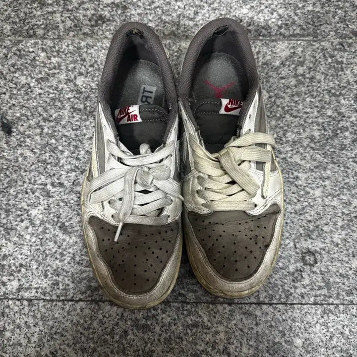 [BUNJANG] Nike Air Jordan 1 Travis Scott Low Sneakers / 나이키 에어 조던 1 트래비스 스캇 로우