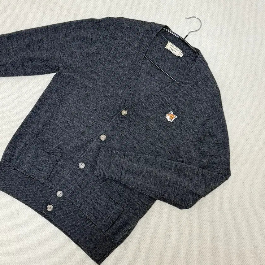 [SOLD OUT] 메종키츠네 싱글폭스 가디건 차콜 M