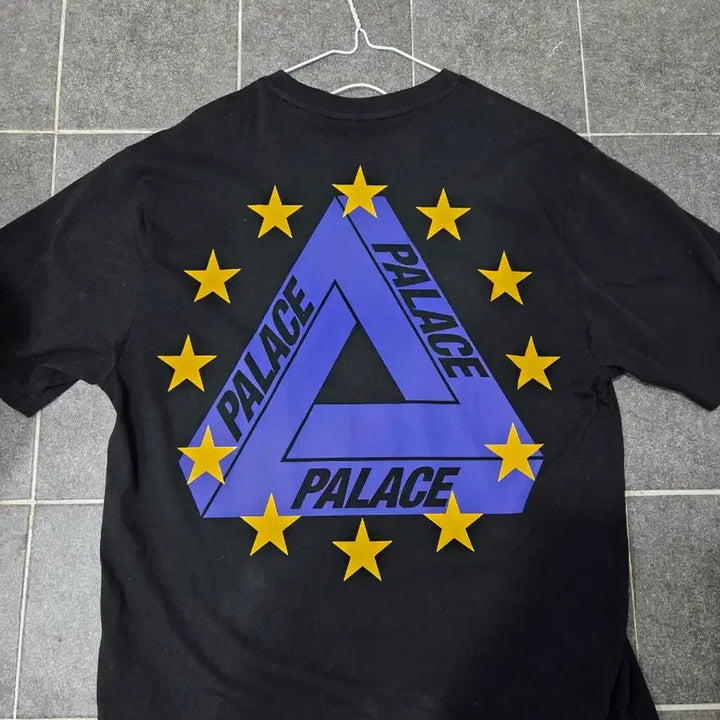 [BUNJANG] Palace EU Tri T-Shirt Black / (L) 팔라스 EU 트라이 티셔츠 블랙 - 25FW