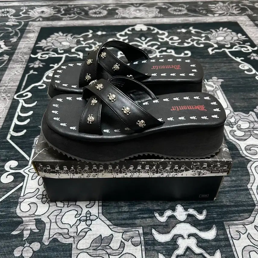 [BUNJANG] Demonia Skull Sandals Platform Slippers Gothic Punk / 데모니악 해골 샌들 굽 슬리퍼 펑크 고스 고딕