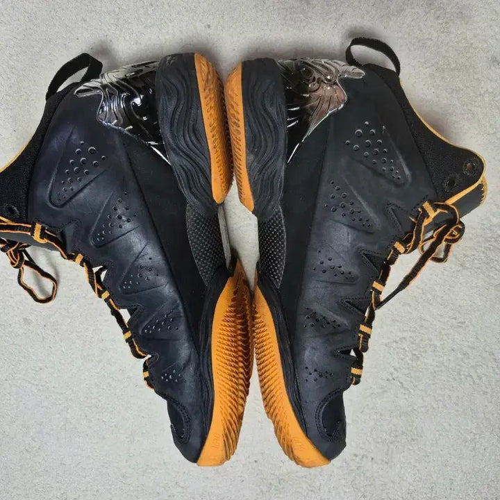 [BUNJANG] Jordan Basketball Shoes Black/Orange / 조던 농구화 블랙/오렌지