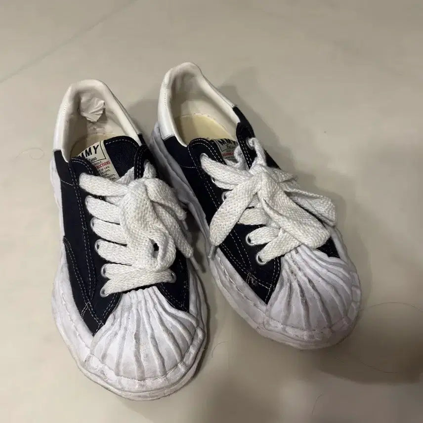 [BUNJANG] Yasuhiro Sneakers (Black) - Size 40 / 야스히로 40
