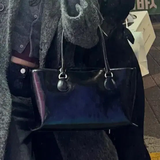[BUNJANG] OSOI Shell Brot Black Tote Bag / OSOI 오소이 쉘 브로트 블랙 토트백 소가죽