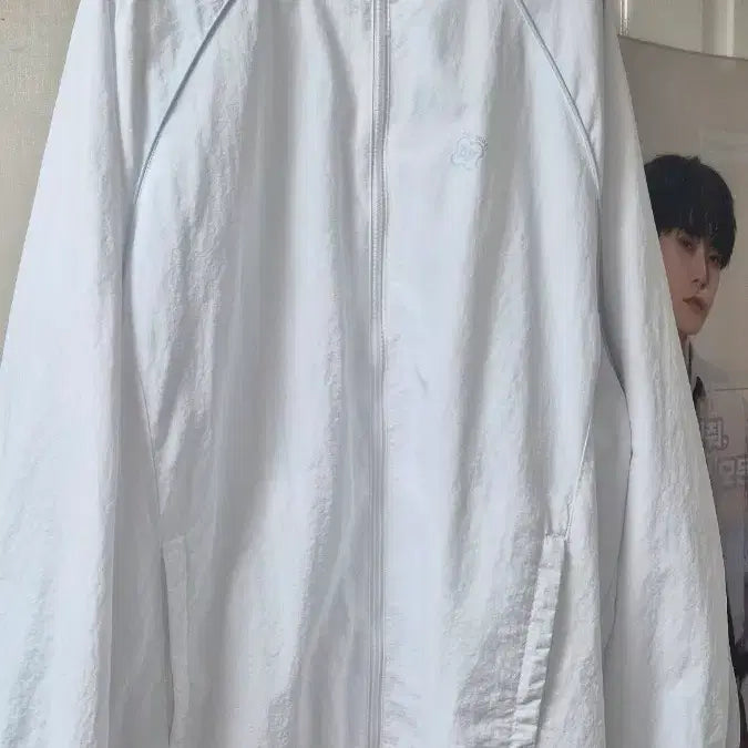 [BUNJANG] Doyoung Yours Windbreaker L Size / *원가이하 도영)유어스바람막이L
