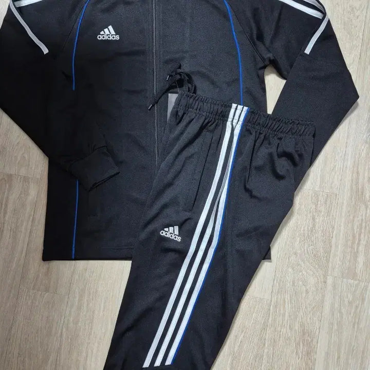 [BUNJANG] Adidas Three Stripes Training Suit Set Black / 아디다스 삼선 트레이닝복 세트 블랙