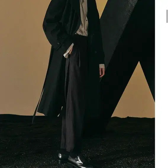 [BUNJANG] Elmood Curved Balloon Pants Charcoal / (엘무드 )커브드 벌룬 팬츠 차콜