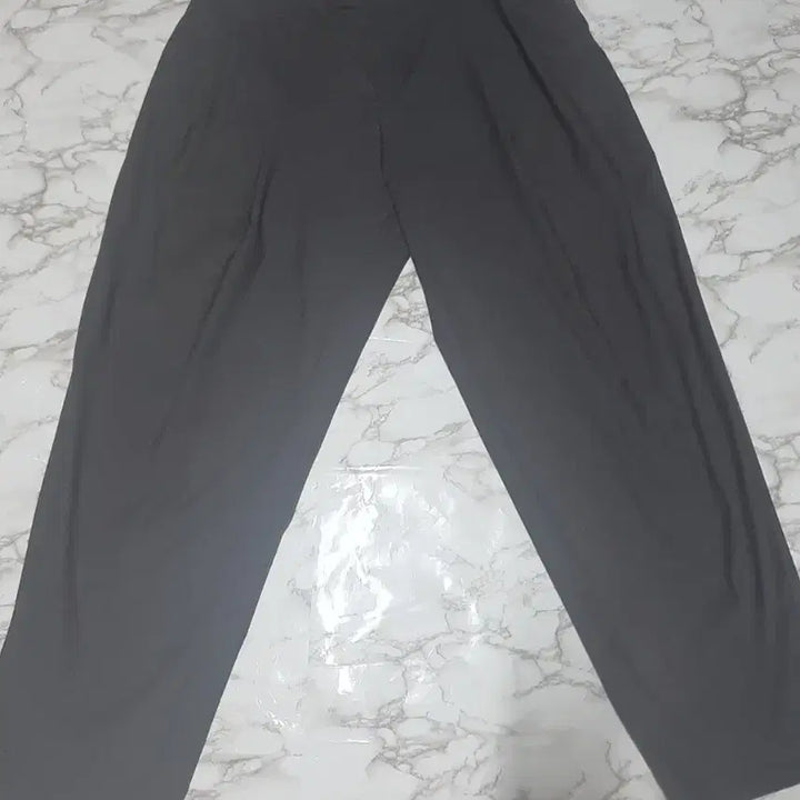 [BUNJANG] Elmood Curved Balloon Pants Charcoal / (엘무드 )커브드 벌룬 팬츠 차콜