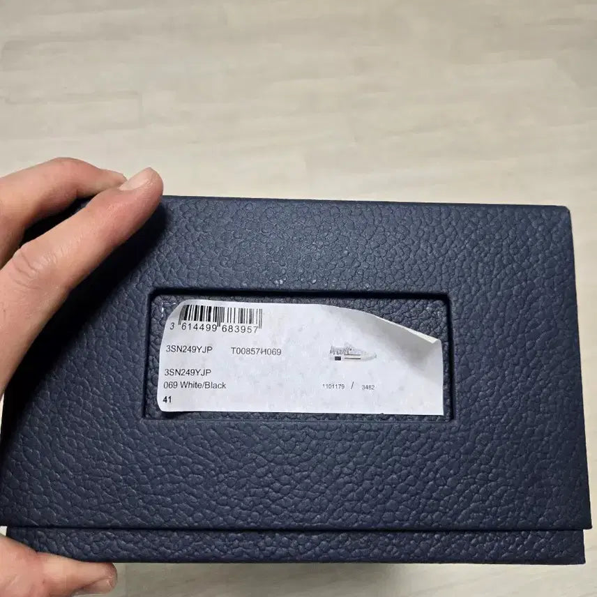 [SOLD OUT] 디올 B23오블리크 eu41사이즈팝니다
