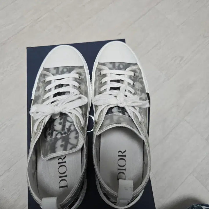 [SOLD OUT] 디올 B23오블리크 eu41사이즈팝니다