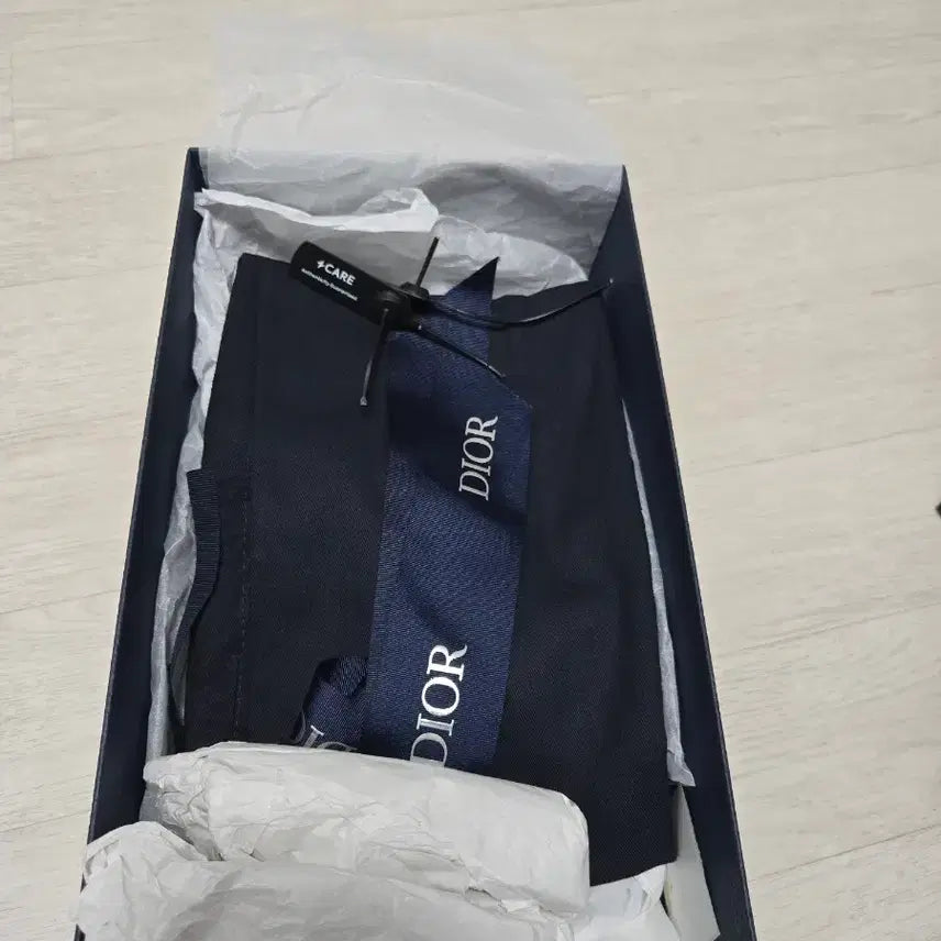 [SOLD OUT] 디올 B23오블리크 eu41사이즈팝니다