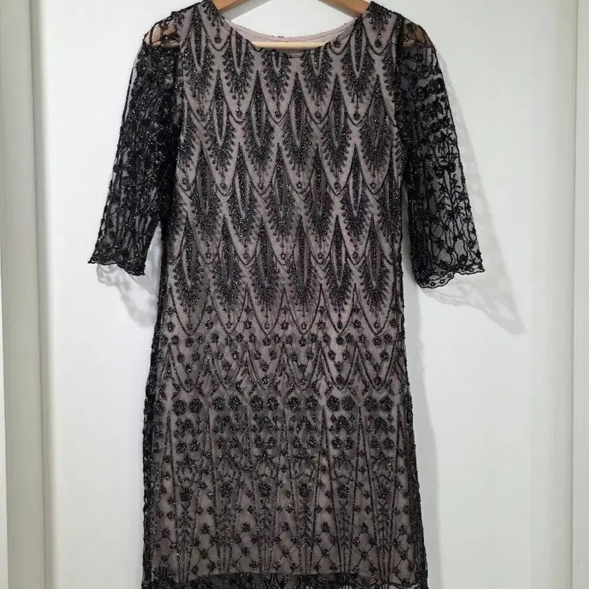 [BUNJANG] Black Lace Mini Dress / 블랙 레이스 장식 미니 원피스