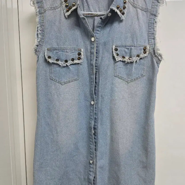 [BUNJANG] Blue Denim Sleeveless Shirt Vintage Studded / 청 데님 빈티지 민소매  남방