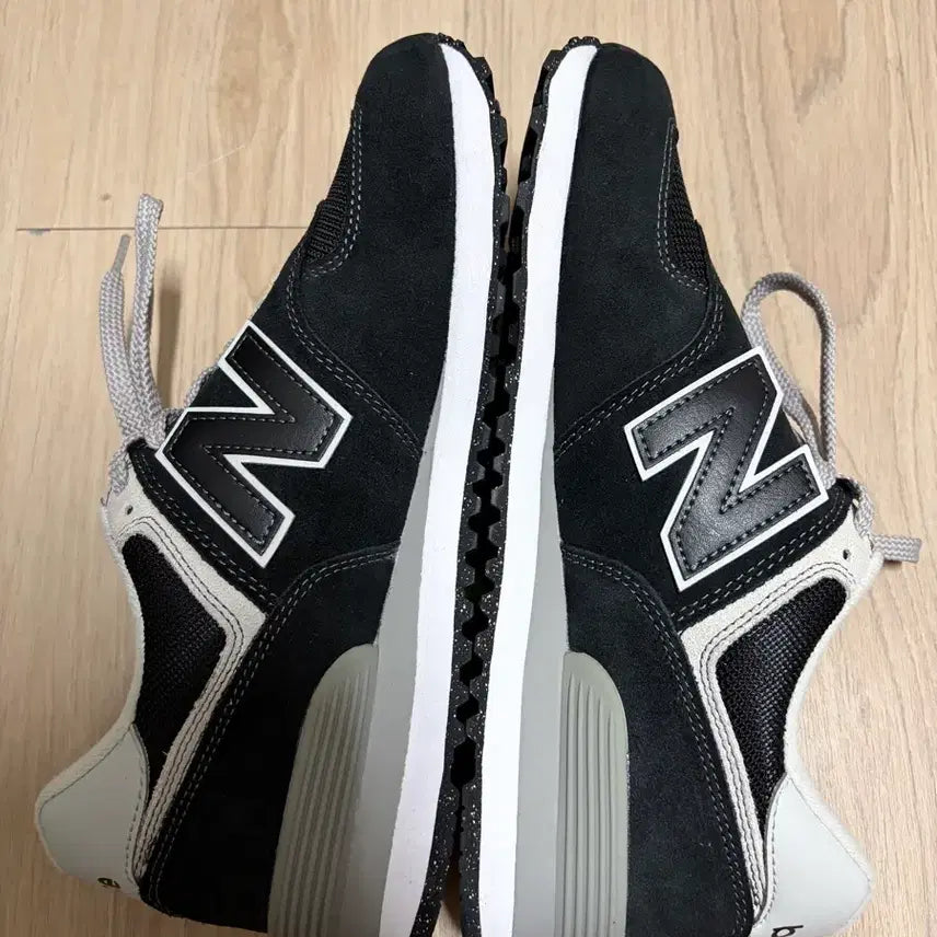 [BUNJANG] New Balance 574 ML574EVB Sneakers / 뉴발란스 574 275 ML574EVB