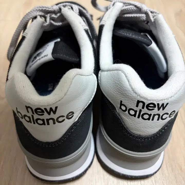 [BUNJANG] New Balance 574 ML574EVB Sneakers / 뉴발란스 574 275 ML574EVB