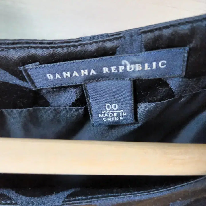 [BUNJANG] Banana Republic Black Polka Dot Dress / 바나나리퍼블릭 블랙 도트 무늬 원피스