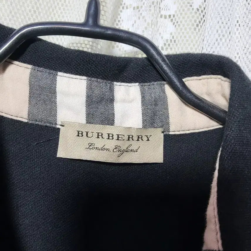 [SOLD OUT] 버버리 블랙 긴팔 폴로티셔츠