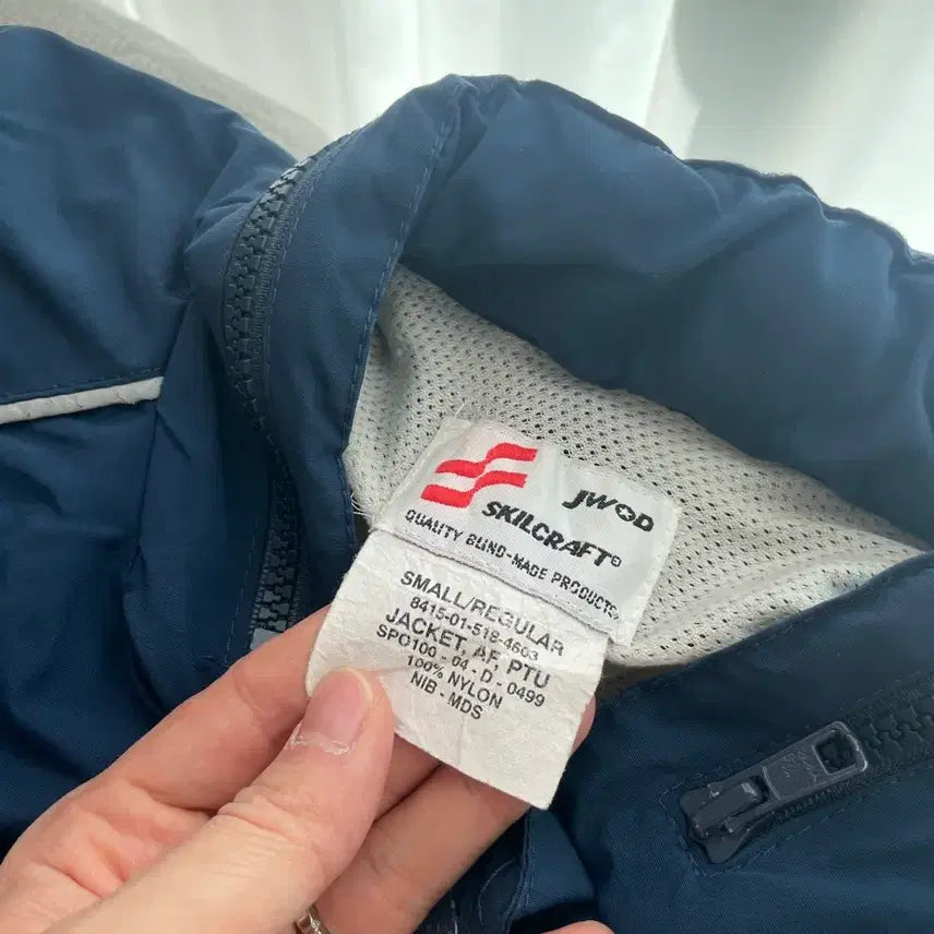 [BUNJANG] U.S. Air Force Navy Windbreaker Jacket / 미공군 U.S. AIR FORCE 바람막이 네이비