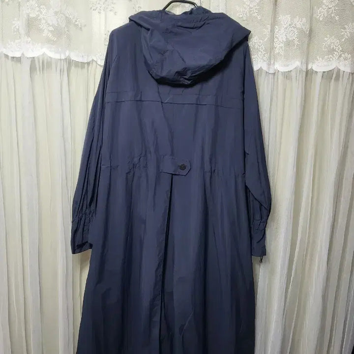 [BUNJANG] Visit in New York String Flare Hooded Long Coat / 비지트인뉴욕 바스락 스트링 플레어 후드 롱코트