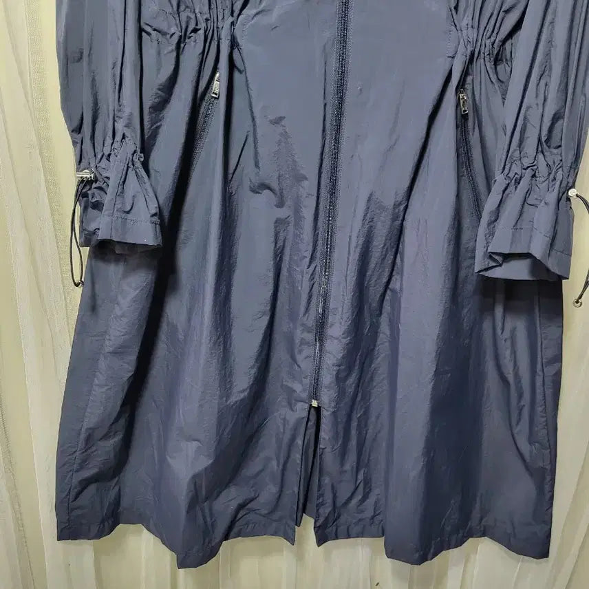 [BUNJANG] Visit in New York String Flare Hooded Long Coat / 비지트인뉴욕 바스락 스트링 플레어 후드 롱코트