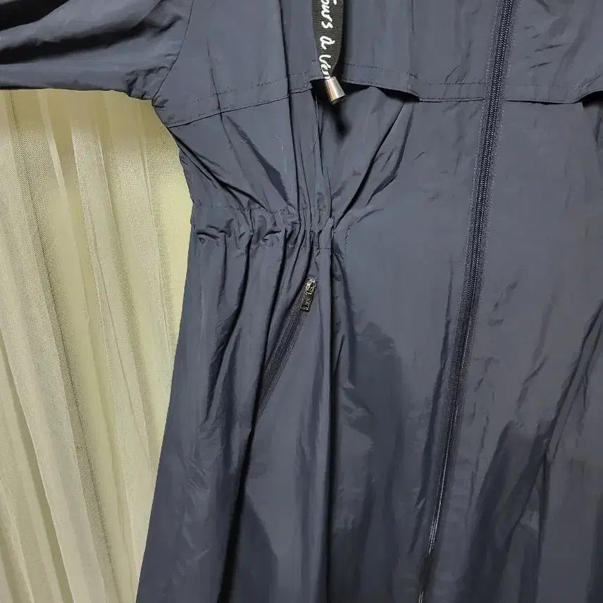 [BUNJANG] Visit in New York String Flare Hooded Long Coat / 비지트인뉴욕 바스락 스트링 플레어 후드 롱코트