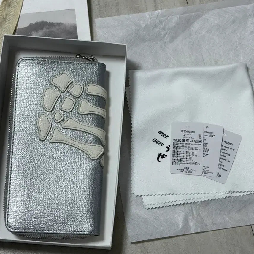[BUNJANG] Capital Long Wallet (Silver) / 캐피탈 장지갑 (실버)
