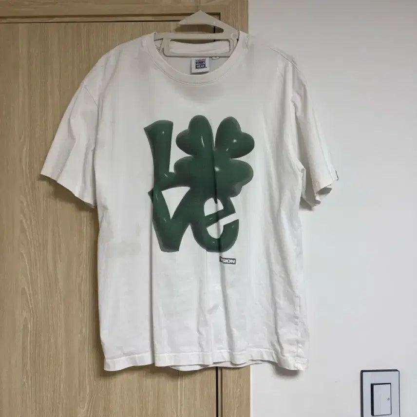 [BUNJANG] Worldwide Love Short Sleeve T-shirt / 월드와이즈 love 반팔