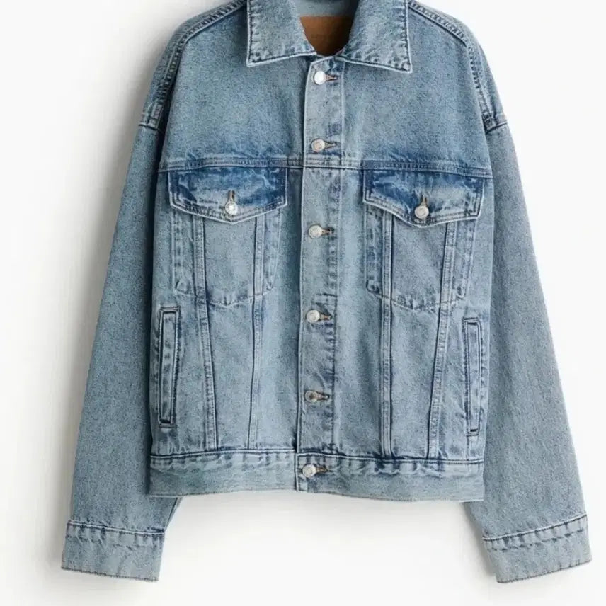 [BUNJANG] H&amp;M Oversized Denim Jacket (Light Wash) / H&amp;M 데님 청자켓 오버핏 (연청)