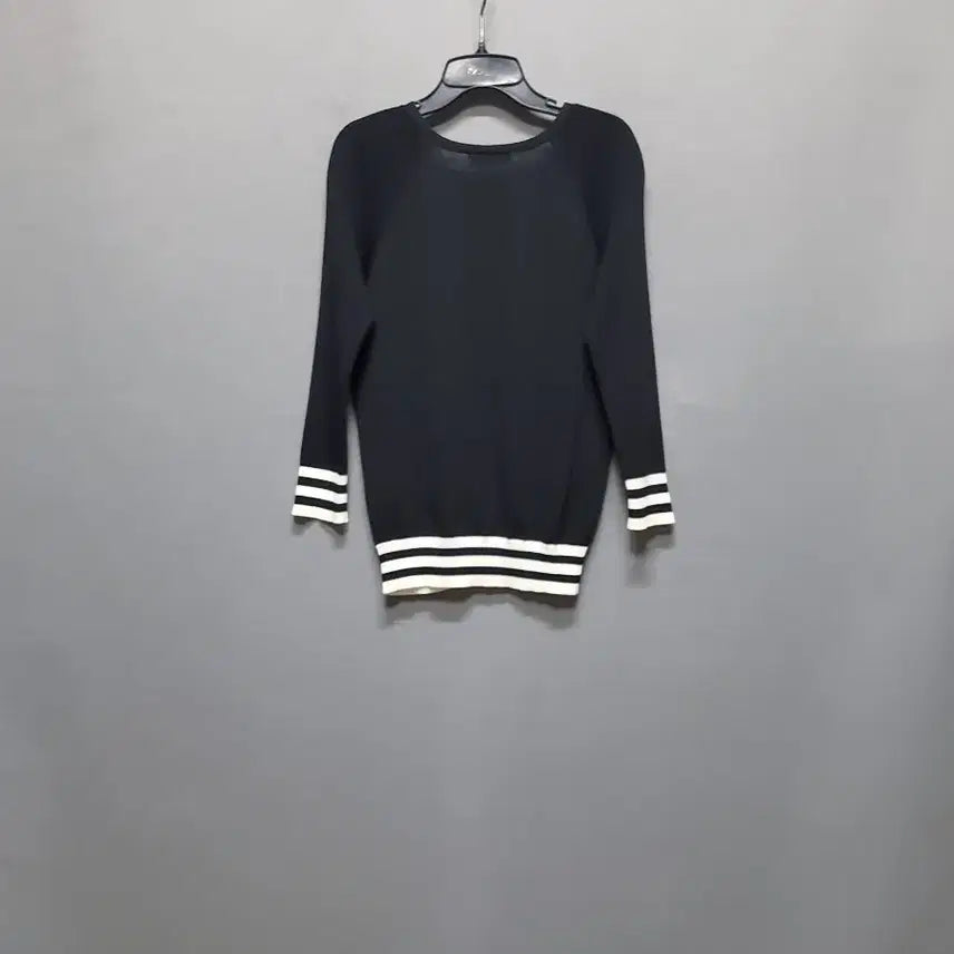 [SOLD OUT] 화이트 라인 8부소매 가디건
