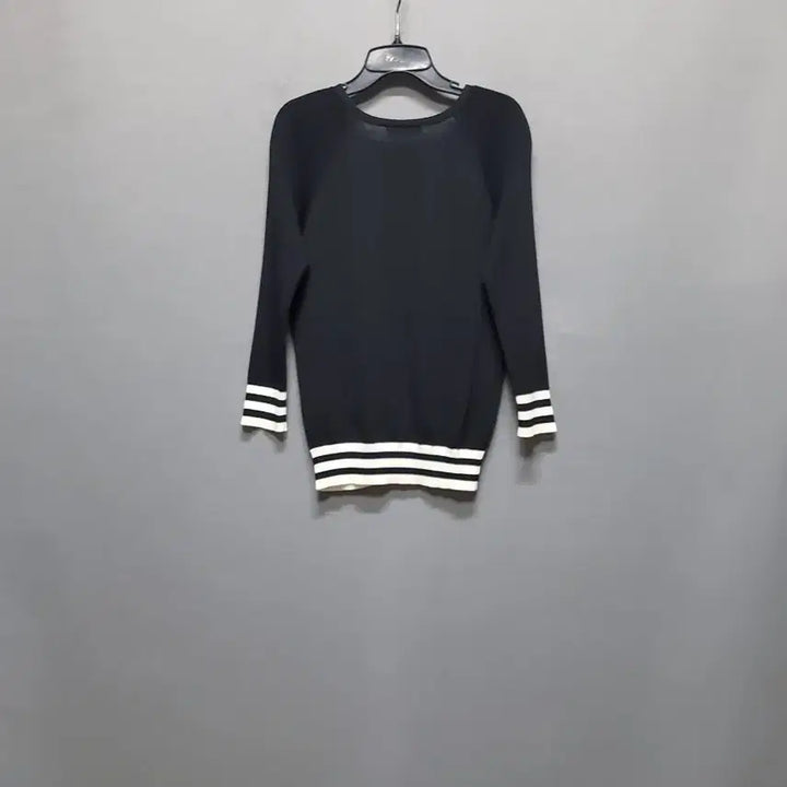 [SOLD OUT] 화이트 라인 8부소매 가디건