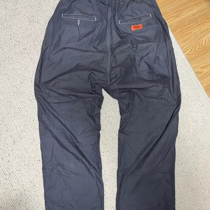 [BUNJANG] Universal Works Dark Grey Pants / 유니버셜웍스 다크그레이 바지