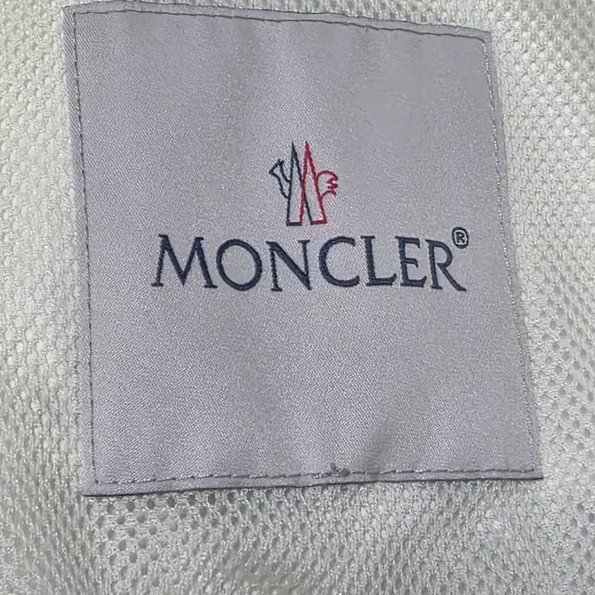 [SOLD OUT] 몽클레르 우르보나스 후드 자켓 화이트164 - 23SS