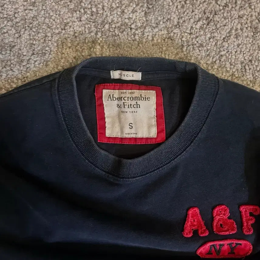 [BUNJANG] ABERCROMBIE T-shirt / ABERCROMBIE T-shirt