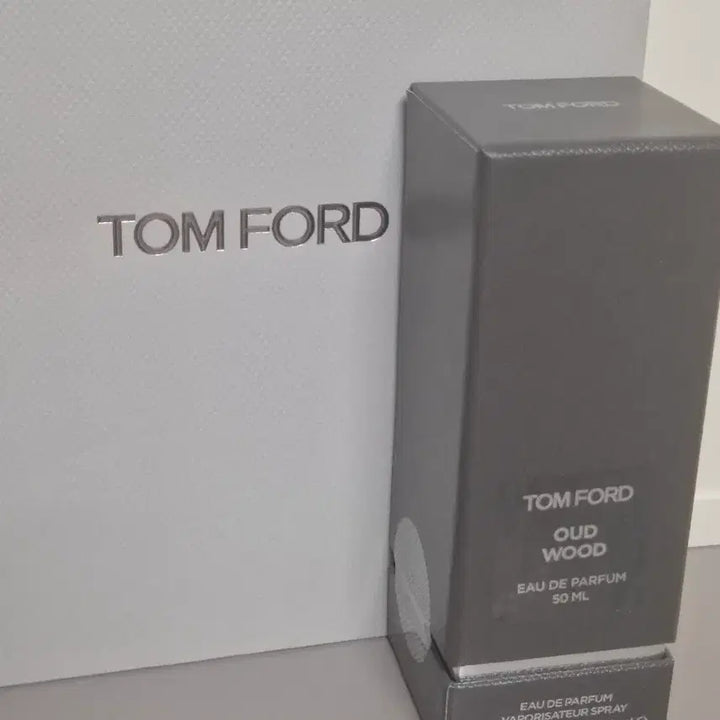 [BUNJANG] Tom Ford Oud Wood Eau de Parfum / 국문택 정품 톰포드 오드우드 새상품 싸게 판매합니다.