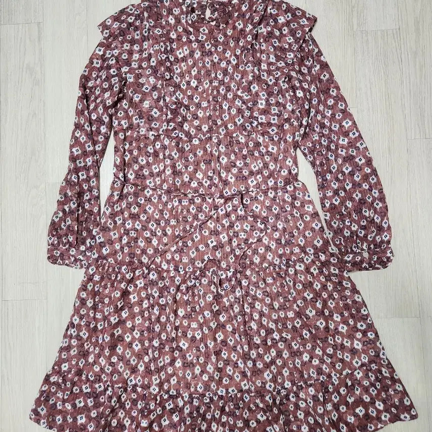 [SOLD OUT] 써스데이아일랜드 쉬폰원피스