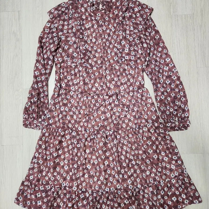 [SOLD OUT] 써스데이아일랜드 쉬폰원피스