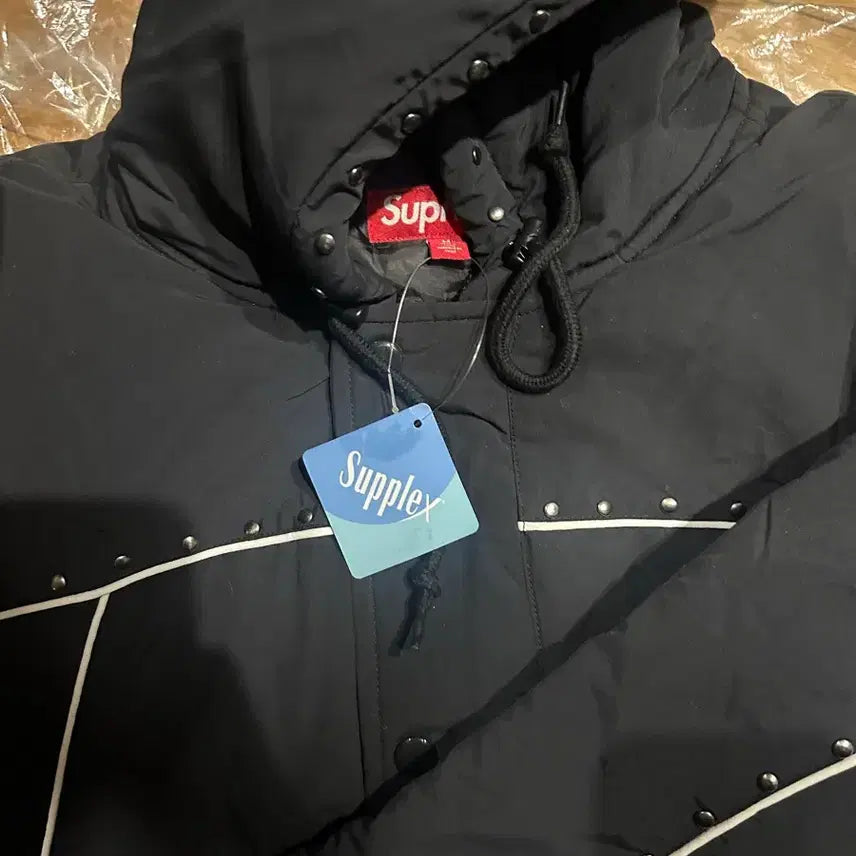 [BUNJANG] Supreme Studded Stadium Jacket Black / 슈프림 스터디드 스타디움 자켓 블랙