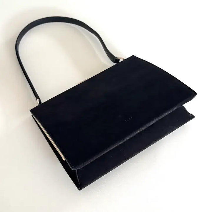 [BUNJANG] Flor Mona Frame Bag Suede Black / Flor 플로르 모나 프레임백 스웨이드