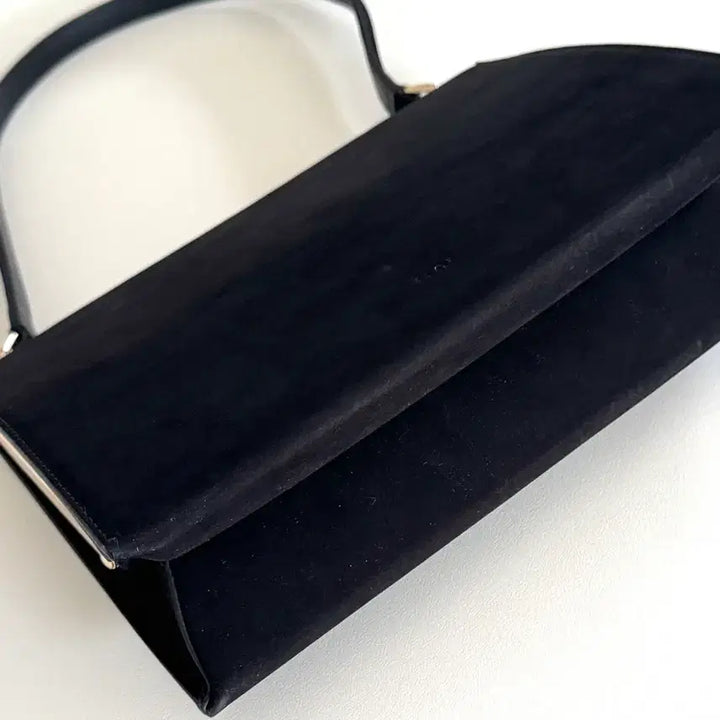 [BUNJANG] Flor Mona Frame Bag Suede Black / Flor 플로르 모나 프레임백 스웨이드