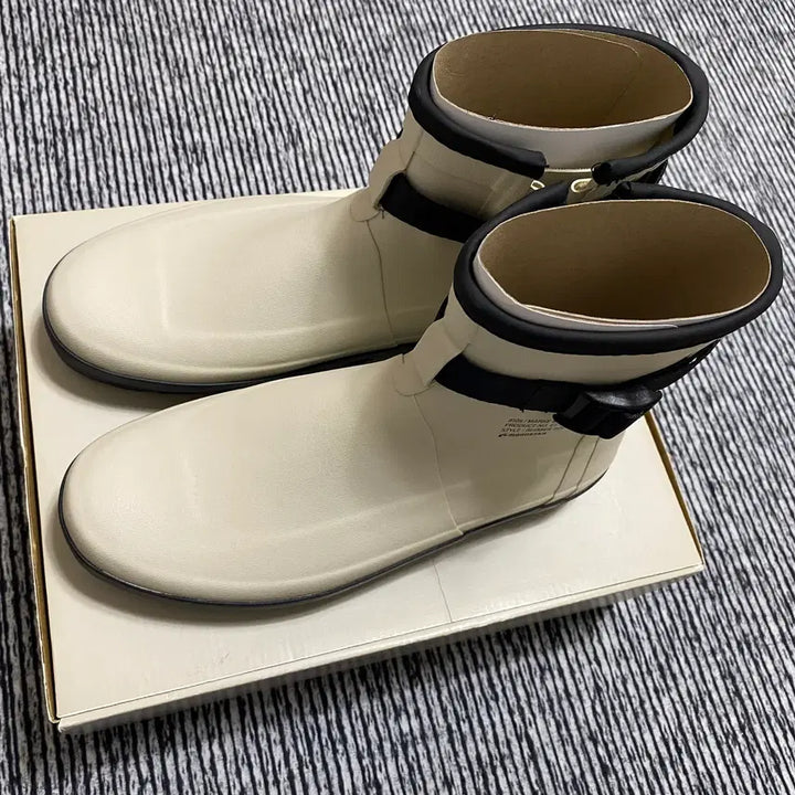 [BUNJANG] Moonstar Marke Modi White Sneakers (260) / 문스타 810s 마르케 모디 화이트 (260)