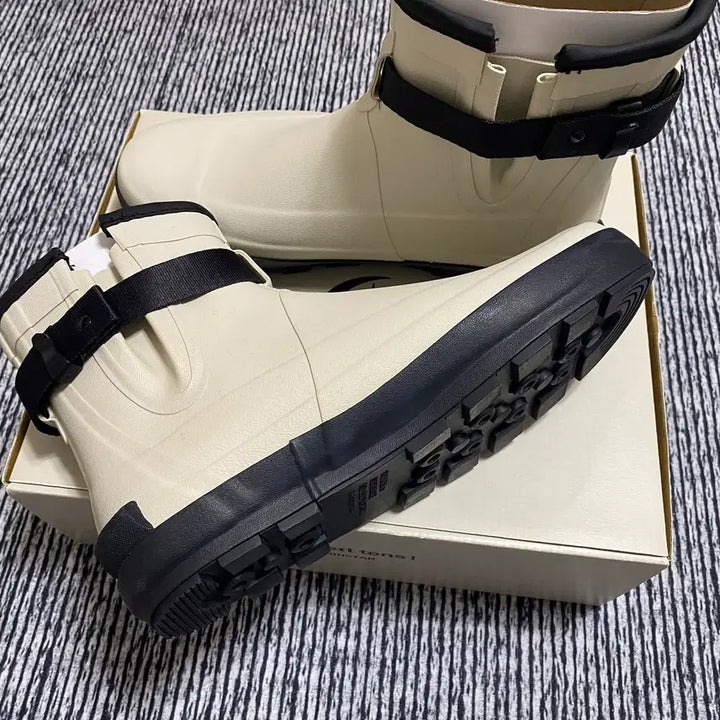 [BUNJANG] Moonstar Marke Modi White Sneakers (260) / 문스타 810s 마르케 모디 화이트 (260)