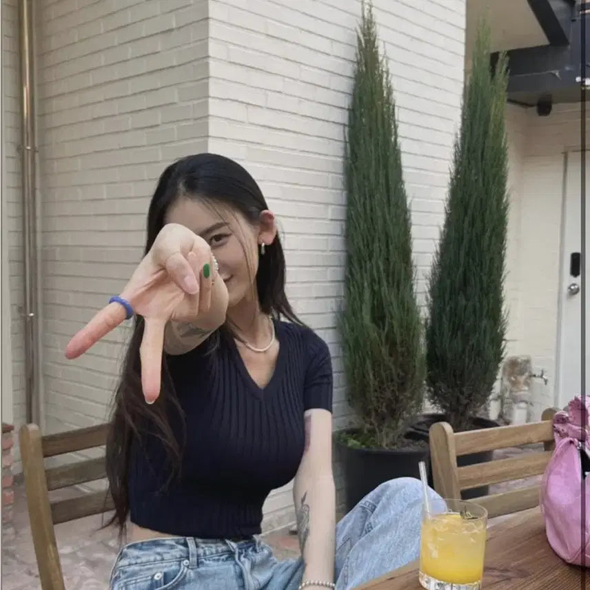 [BUNJANG] Pale J. V-neck Ribbed Knit Tee / 페일제이드 V-neck Knit Tee 브이넥 골지 니트티