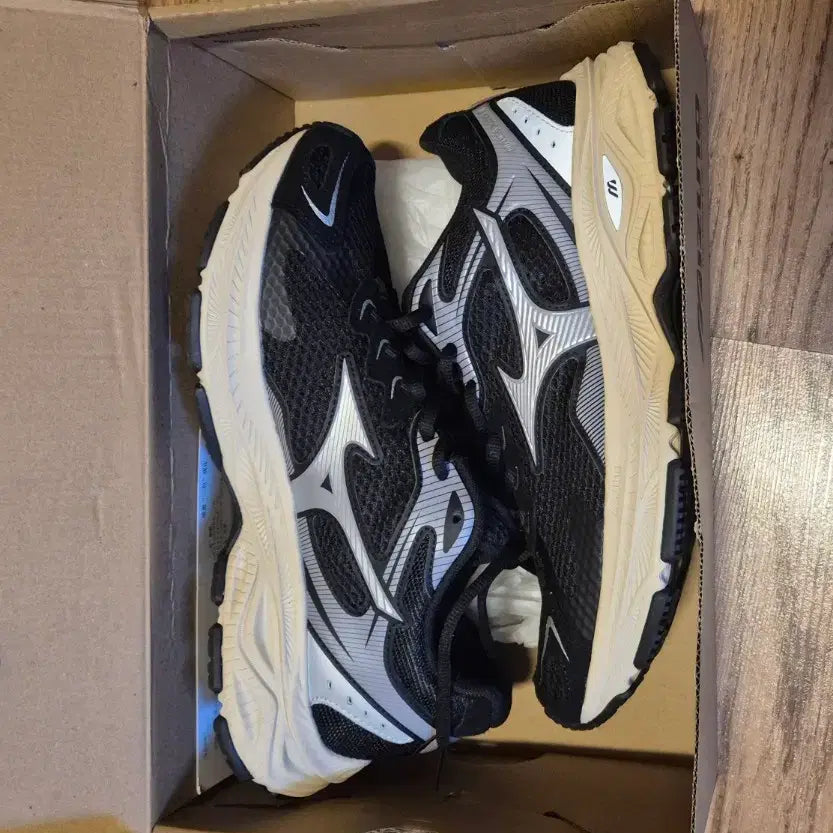 [BUNJANG] Mizuno Racer S Running Shoes / 미즈노 레이서 S 런닝화