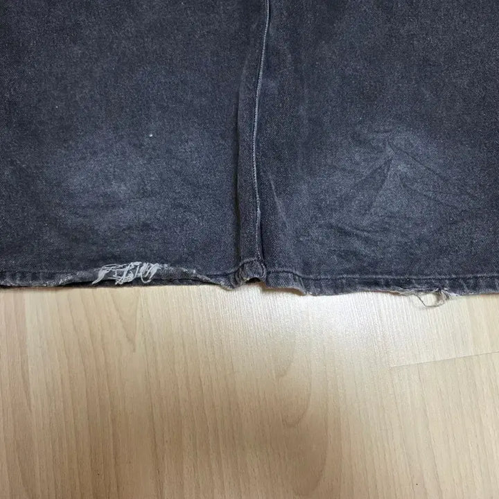 [BUNJANG] NOSTASY Upside Down Double Knee Washed Gray Jeans / NOSTASY 업사이드 다운 더블니 워시드 그레이