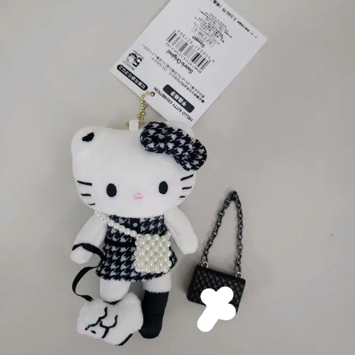 [BUNJANG] Hello Kitty Houndstooth Dress Doll Keyring &amp; Bag Set / 헬로키티 하운드체크 원피스 인형 2개 세트