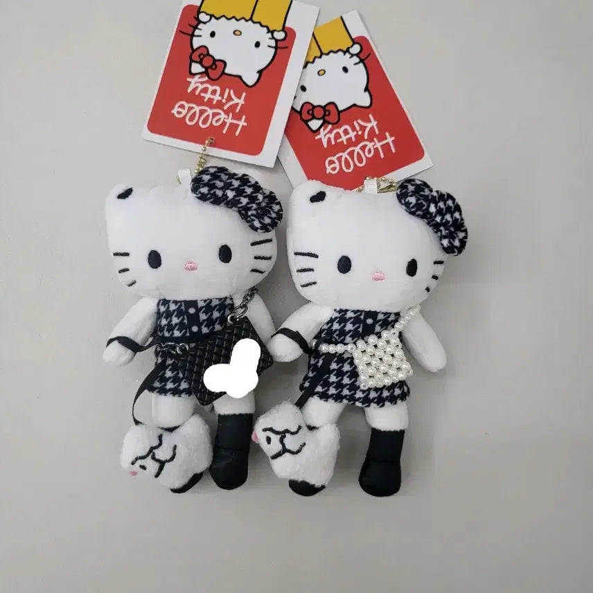 [BUNJANG] Hello Kitty Houndstooth Dress Doll Keyring &amp; Bag Set / 헬로키티 하운드체크 원피스 인형 2개 세트